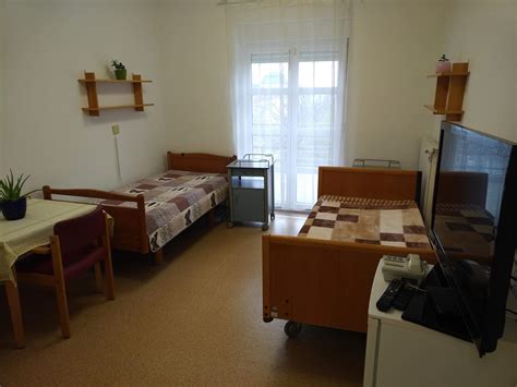Idősotthon vagy kórházi szoba