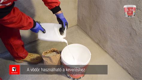 Ecsettel felvitt folyékony vízszigetelés a falon
