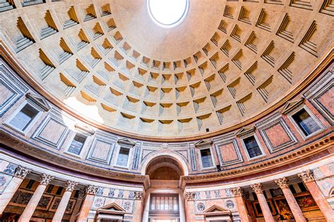 A római Pantheon kupolája, a cement korai alkalmazásának egyik lenyűgöző példája