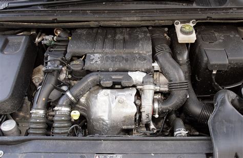 Peugeot 307 motorblokkja, hűtőrendszer alkatrészekkel