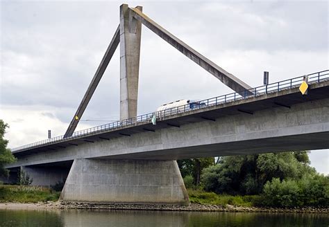 Feszített beton híd