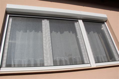 3 funkciós kombi plusz redőny működés közben