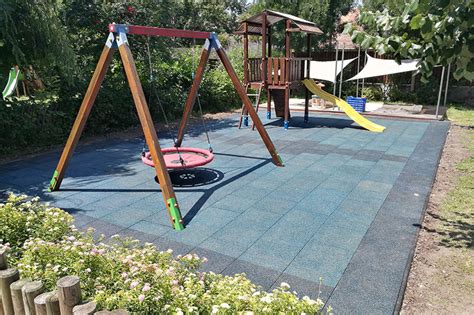 Biztonsági gumiburkolat kondiparkban