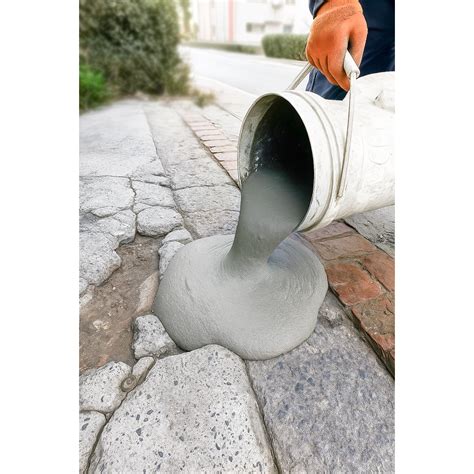 Cement alapú fugázóanyag keverése