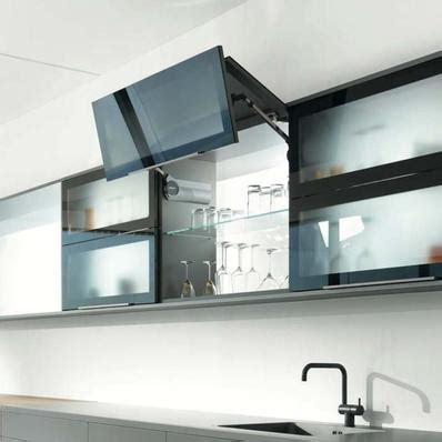 Blum AVENTOS HF felnyíló vasalat