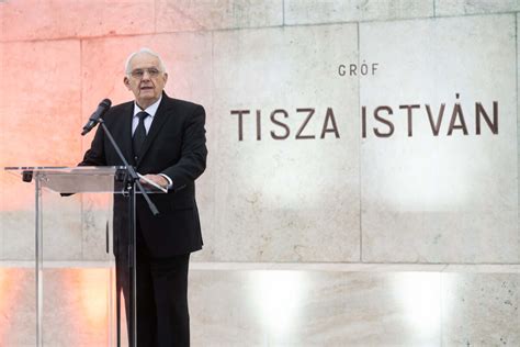 Feszültségek egy gerendában