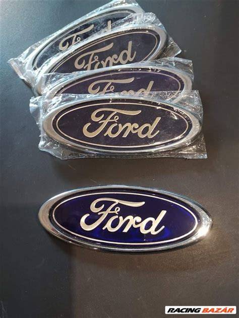 Ford embléma eltávolítása és rögzítés vizuális útmutató