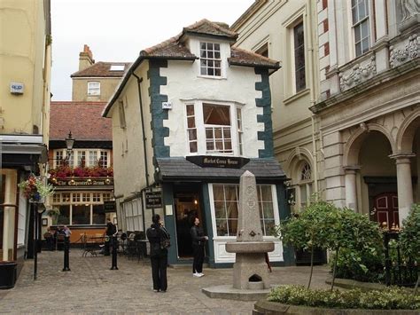 ferde hazak tuneka Canterbury