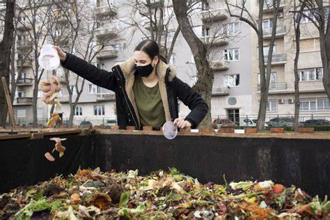 Közösségi komposztálás és világos ládikák
