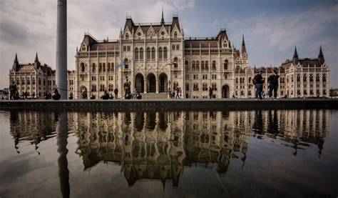 Budapest legmagasabb építménye és adótornyai