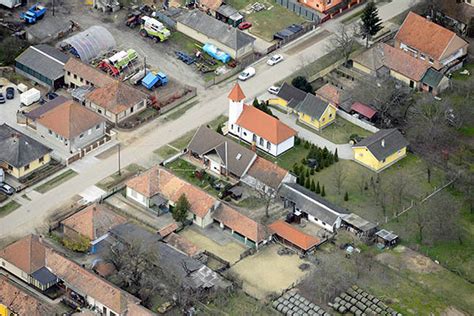 Újlengyel település látképe