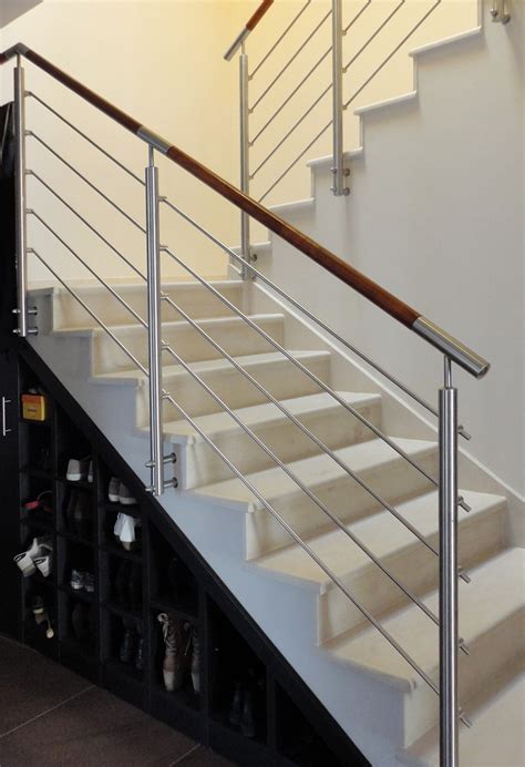 rozsdamentes acél korlát elemei