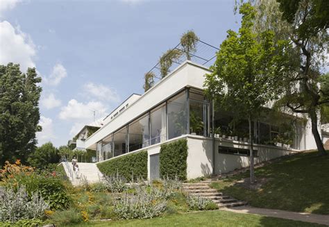 A Tugendhat villa kertje