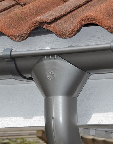Lindab Rainline ereszcsatorna rendszer